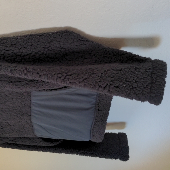 Zella Teddy Bear Fur Hoodie Sz: M NWT $69 Black - Picture 2 of 8